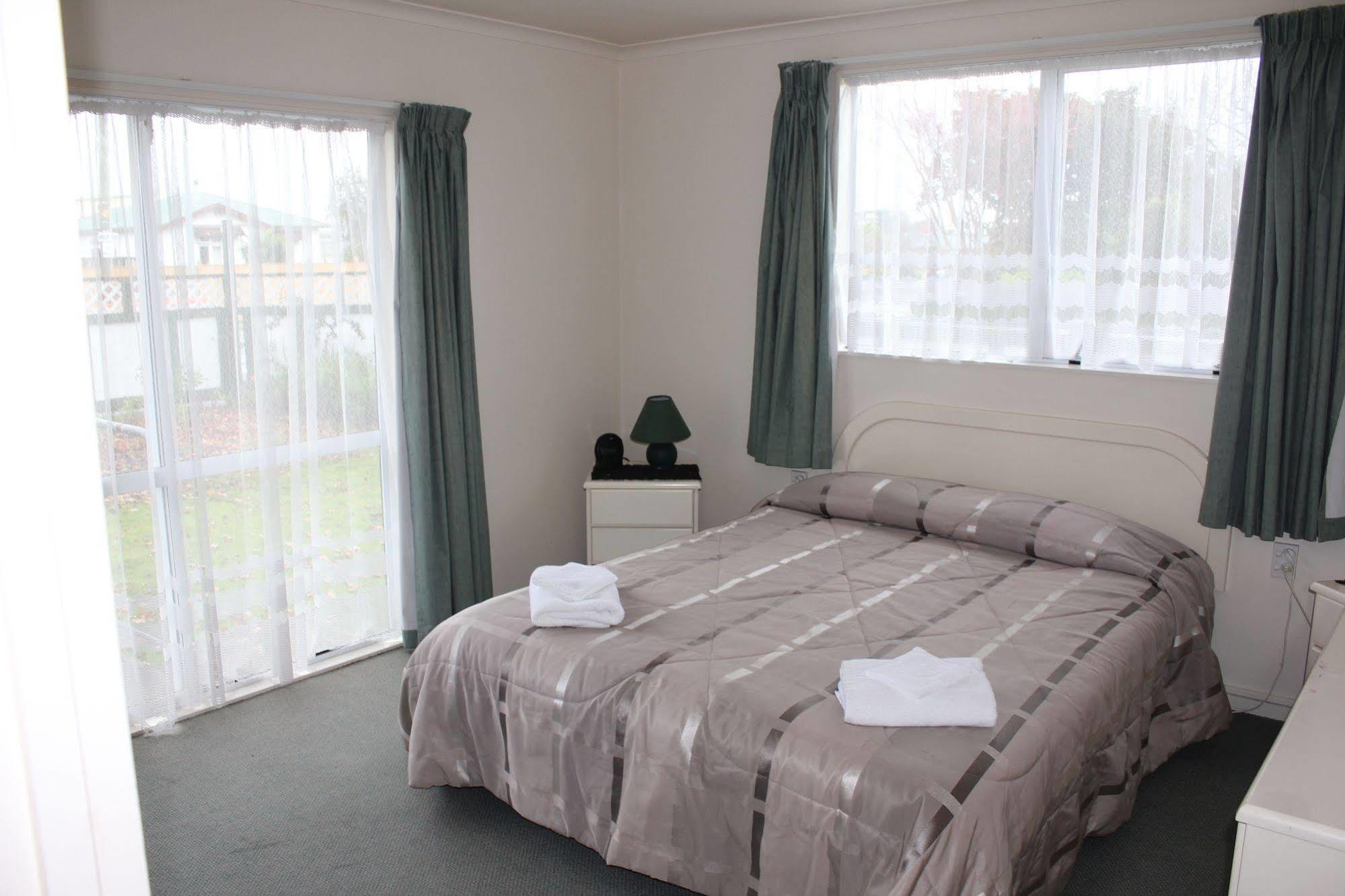 Acorn Estate Motel Masterton Exterior foto